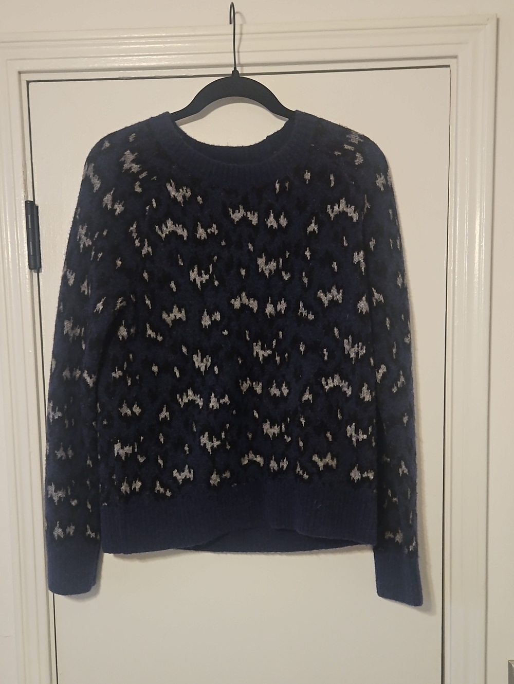 Athleta Navy and Light Gray Patterned Crewneck Merino Wool Sweater